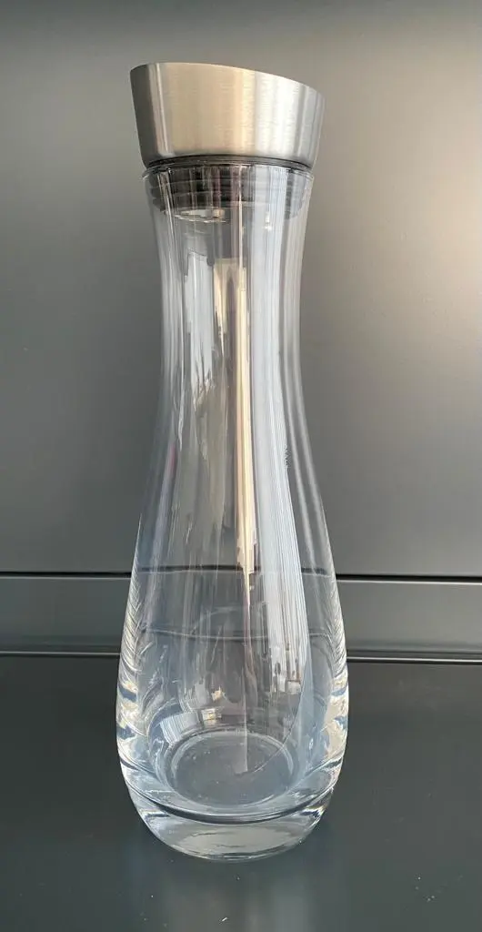 Glaskaraffe 1,2 l Silhouette mit tropffreiem Metalldeckel - Restposten