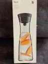 Glaskaraffe Basic 1,0 Ltr mit schwarzem Deckel WMF- Restposten 