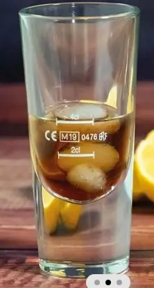 Grappa Bistro 2 + 4 cl /-/